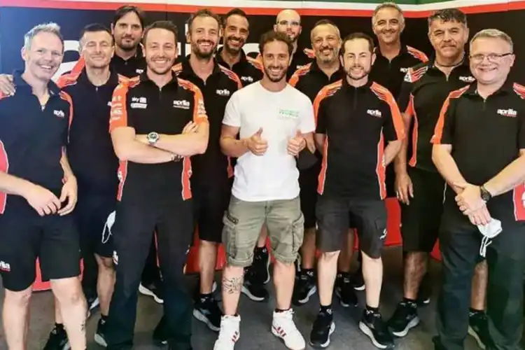 Sudah Kontrak Dengan Yamaha, Kok Dovizioso Mampir Ke Paddock Aprilia?