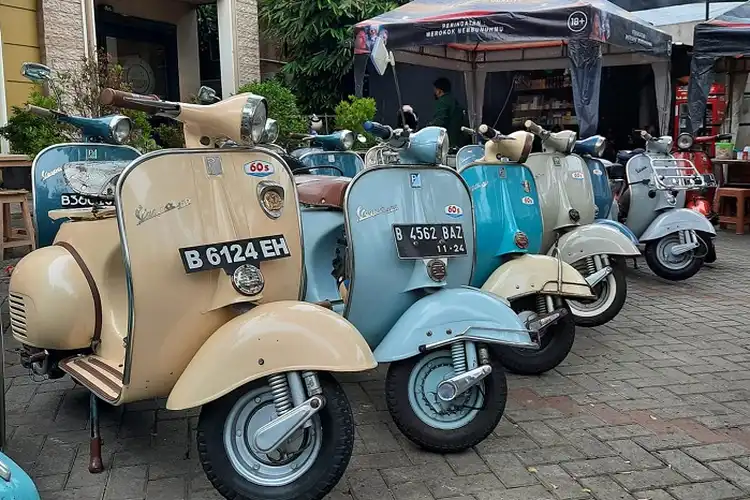 Vespa 60s Jabodetabek, Komunitas Vespa 1960-an Doyan Yang Bulat-bulat
