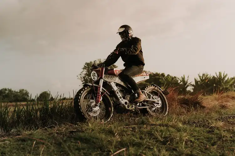 Intip Modifikasi Yamaha XSR 155 Garapan Deus Temple Bali, Konsep Street Tracker Galak!