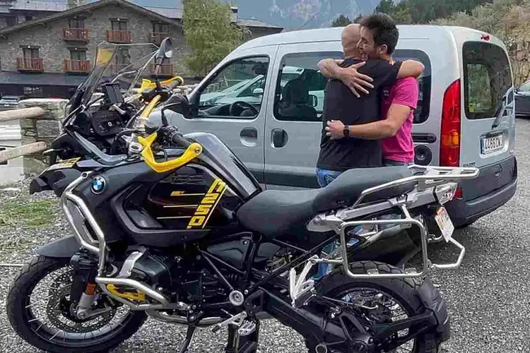 Pembalap MotoGP Ini Kadoin Ayah Motor Baru Sebelum Hadapi MotoGP Amerika 2021