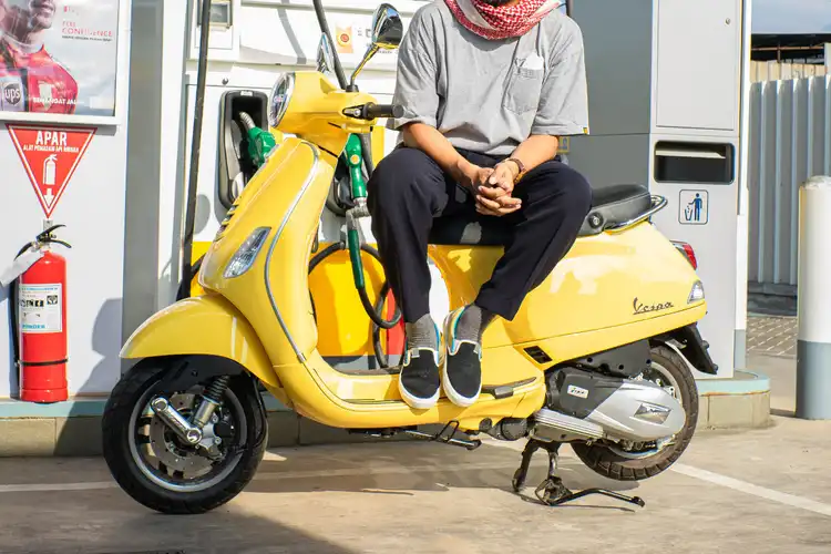 Kolaborasi Scooter VIP X SKO Shoes Luncurkan Sneakers Yang Kalcer Banget Buat Skuteris