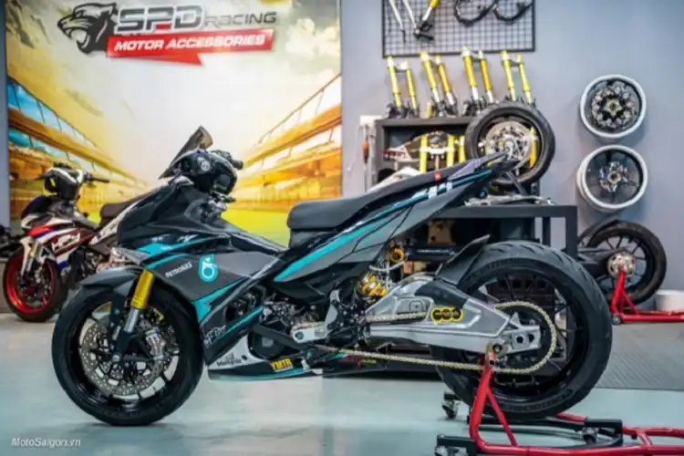 Modifikasi Yamaha MX King Petronas, Full Hedon Swingarm Bikin Melongo