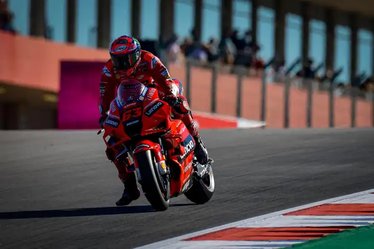 Hasil Race MotoGP Algarve 2021, Red Flag Bikin Murid Rossi Juara, Gurunya di Posisi Segini