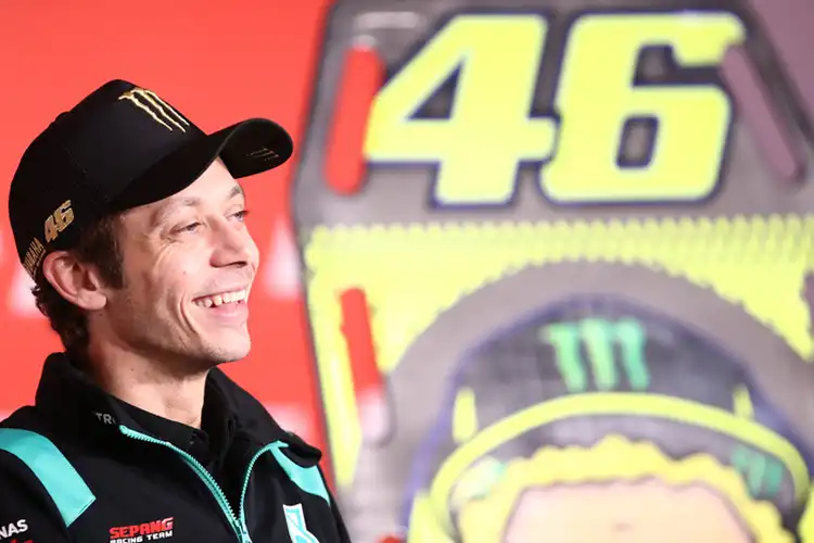 Valentino Rossi Ungkap Hal Paling Bikin Nyesel Dan Mengejutkan Di MotoGP Valencia 2021