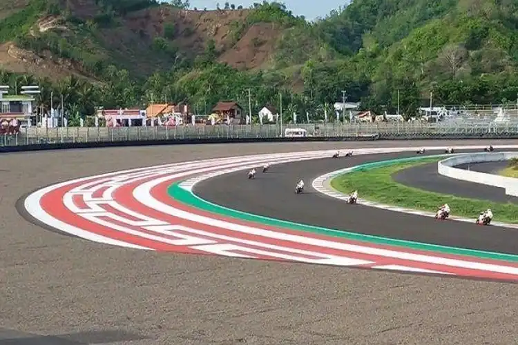 FIM Cek Keamanan Sirkuit Mandalika Menjelang Balap WSBK Indonesia 2021