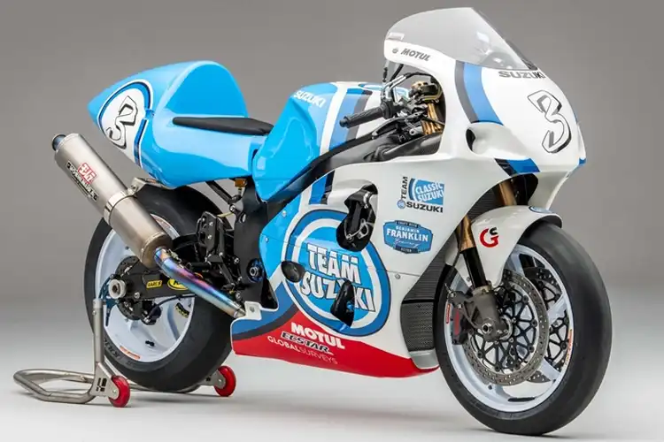Suzuki GSX Tua Jadi Motor Balap, Part-nya Bikin Mata Melotot
