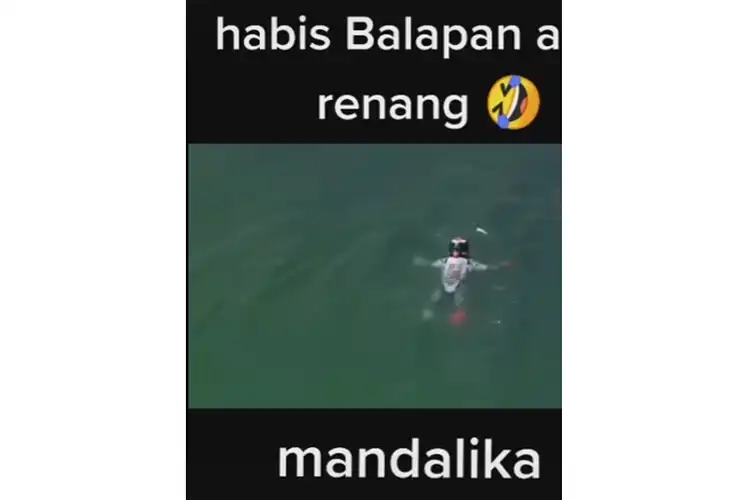 Geger Video Pembalap Nyebur ke Danau Setelah Balapan Di Sirkuit Mandalika, Serius?