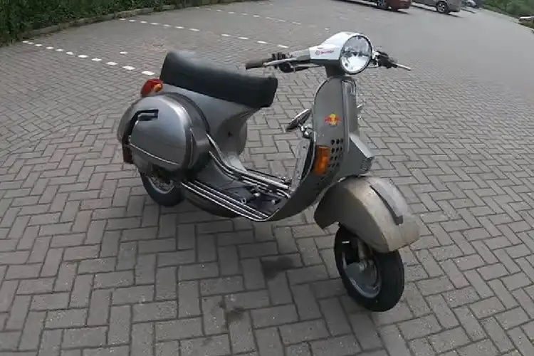 Sadis, Video Vespa Spartan Tuker Jantung Pakai Mesin 2-Tak KTM 250 cc