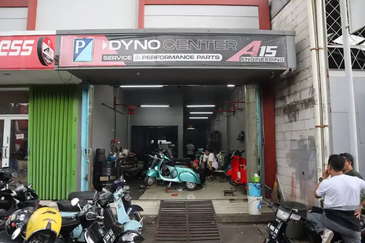 Bengkel Vespa A15 Engineering Punya Paket Servis Vespa Matic, Nih Harganya