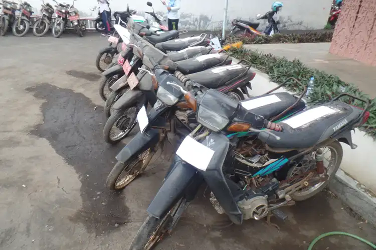 Kolektor 2-tak Merapat, Paket Lelang Rp 3 Jutaan Dapat 8 Motor, Ada Yamaha Force 1, Crypton