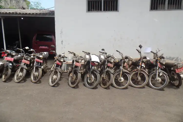 Paket Lelang Cuma Rp 6 Jutaan Dapat 12 Motor, Ada Yamaha RX-S, Honda Win, Suzuki A 100