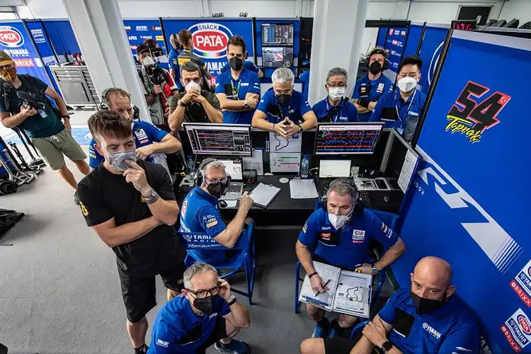Sikat Nih, Lowongan Kerja di Tim Balap Juara WSBK 2021 Bareng Toprak Razgatlioglu