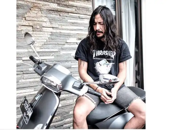 Ello Resmi Jadi Vokalis Baru Band Dewa 19, Ternyata Doi Anak Vespa