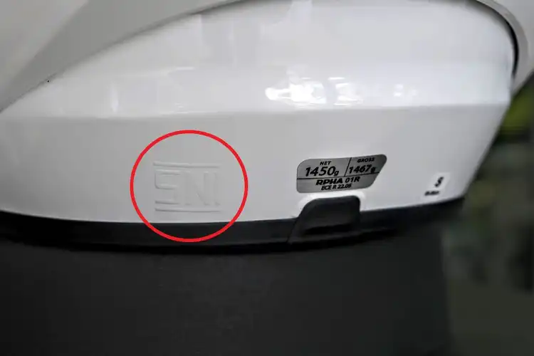 Alasan Helm Ada Kode 3 Huruf SNI, Bikers Wajib Tahu Demi Keselamatan Saat Riding