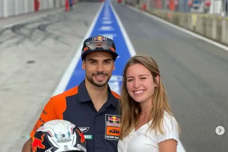 Profil Juara MotoGP Indonesia 2022, Pembalap Yang Menikahi Adiknya Sendiri