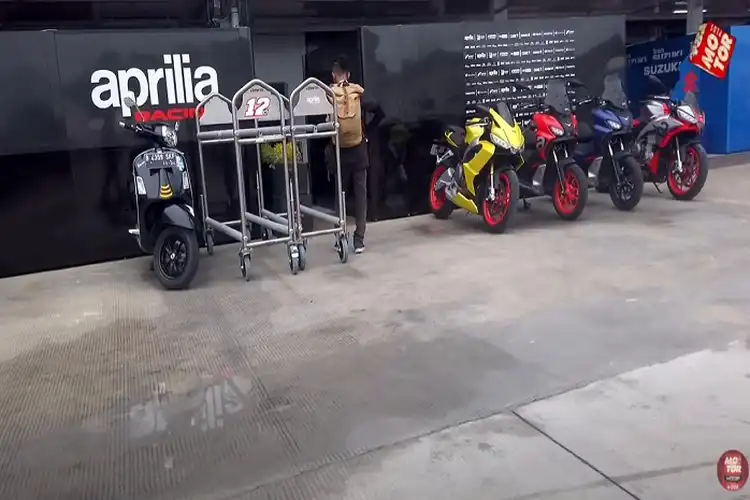 Video Adu Motor Paddock di MotoGP Mandalika 2022, Kerenan Mana Nih?