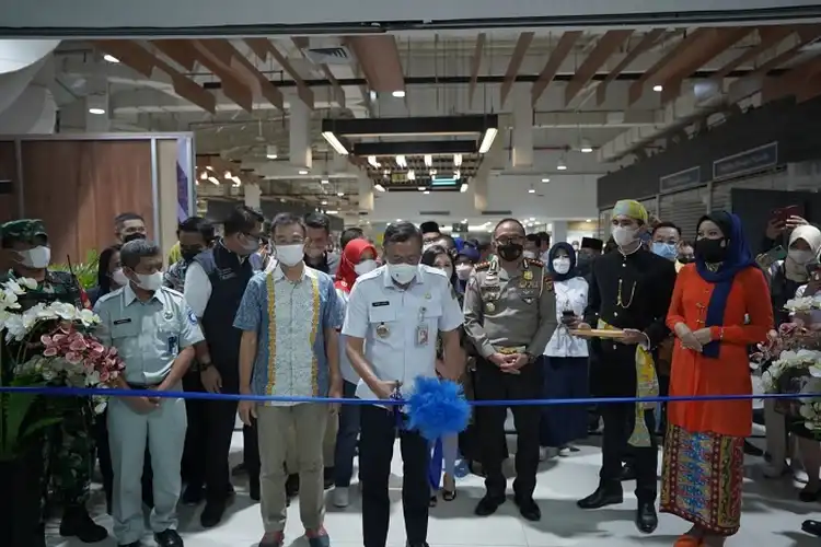 Asik, Bayar Pajak Kendaraan Bisa Sambil Belanja ITC Cempaka Mas