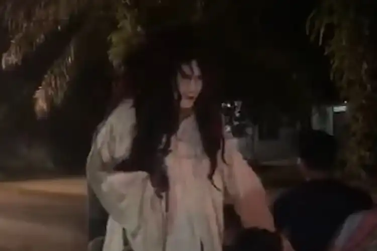 Kocak, Video Penampakan Kuntilanak Naik Becak Motor Bangunkan Warga Sahur
