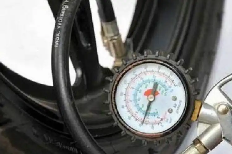 Ban Motor Tubeless Diisi Angin Campur Nitrogen Punya Efek Negatif? Simak Penjelasannya