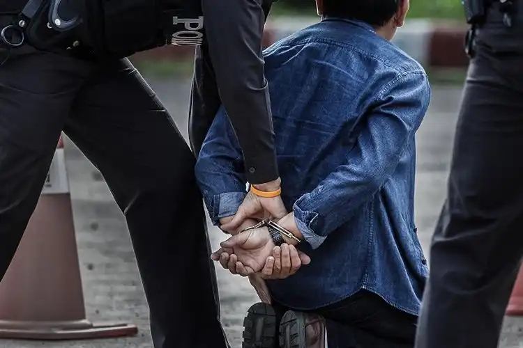 Modus Pura-Pura Kehabisan Bensin, Dua Pria Berhasil Curi Motor Anak Dibawah Umur