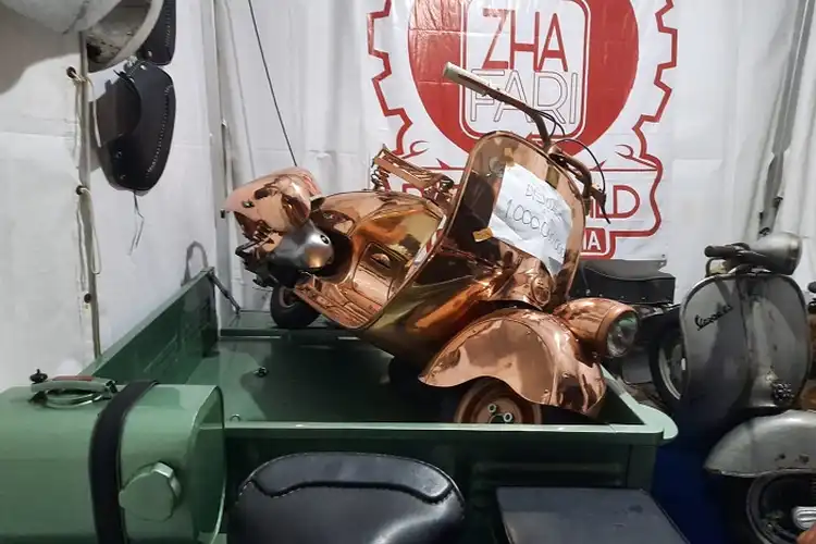 Vespa 1 Miliar Dijual di Vespa World Days 2022 Bali, Bodynya Enggak Main-main