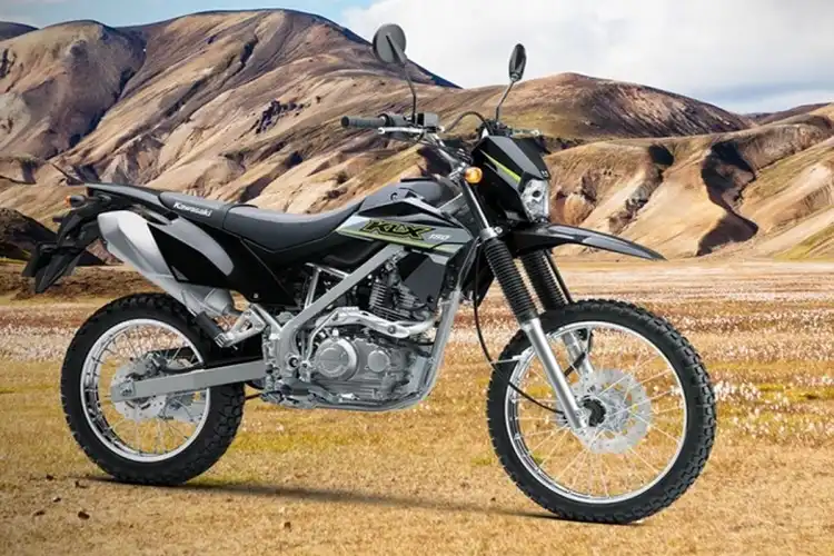 Update Harga Motor Trail Baru 150 cc Juni 2022, Kawasaki KLX 150 Jadi yang Termurah?
