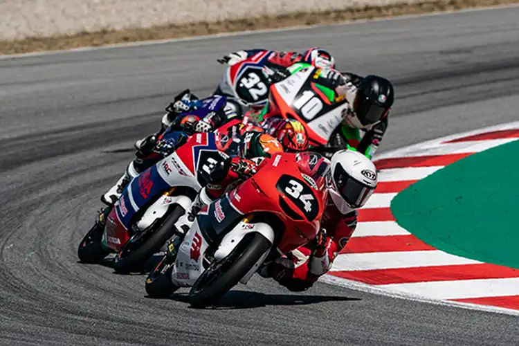 Pembalap Indonesia Arbi Aditama Tidak Gasak Poin Di JuniorGP Catalunya 2022, Race 2 DNF Gara-gara Ini