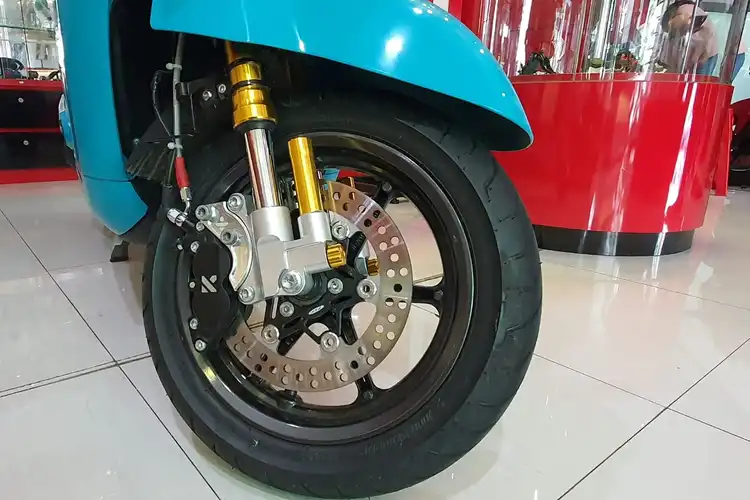 Modifikasi Yamaha Fazzio Pakai Sokbreker Upside Down KTC Kytaco, Modal Segini