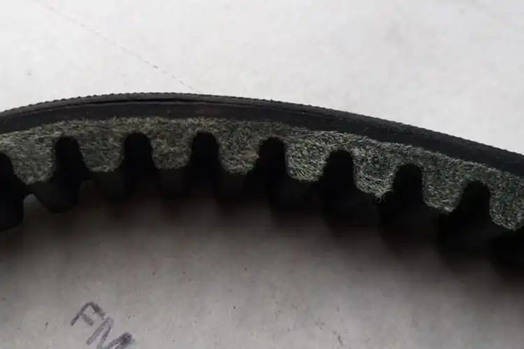 Grease Di CVT Kering Bisa Bikin V-Belt Motor Matic Cepat Putus, Mitos Atau Fakta?