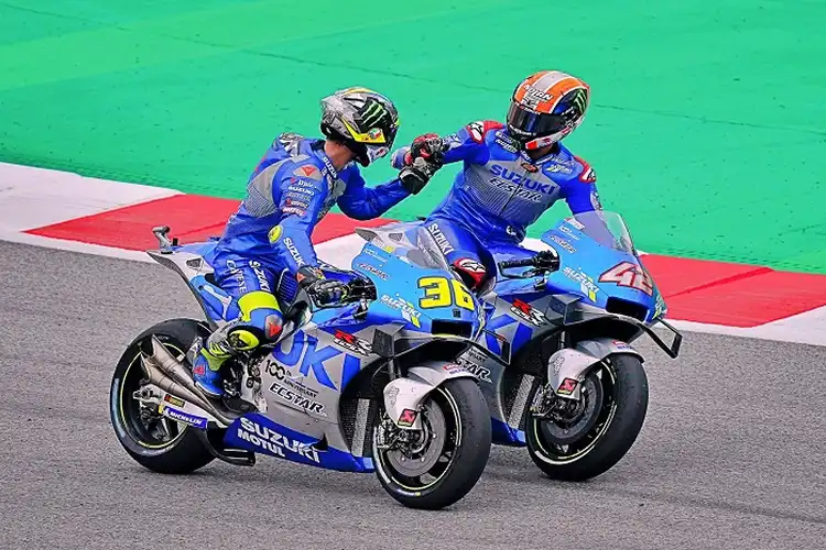 Keputusan Suzuki Keluar dari MotoGP Bikin Alex Rins dan Joan Mir Lemes, Begini Reaksi Manajer Tim