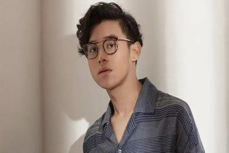 Ardhito Pramono Trending Gegara Video Syur Mirip Dirinya, Pernah Jatuh dari Motor Karena Ini