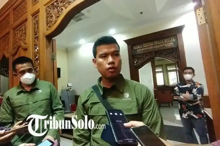 Paspampres Arogan Pukul 3 Orang dan Main Sita SIM Padahal Dia yang Salah Melanggar Lampu Merah