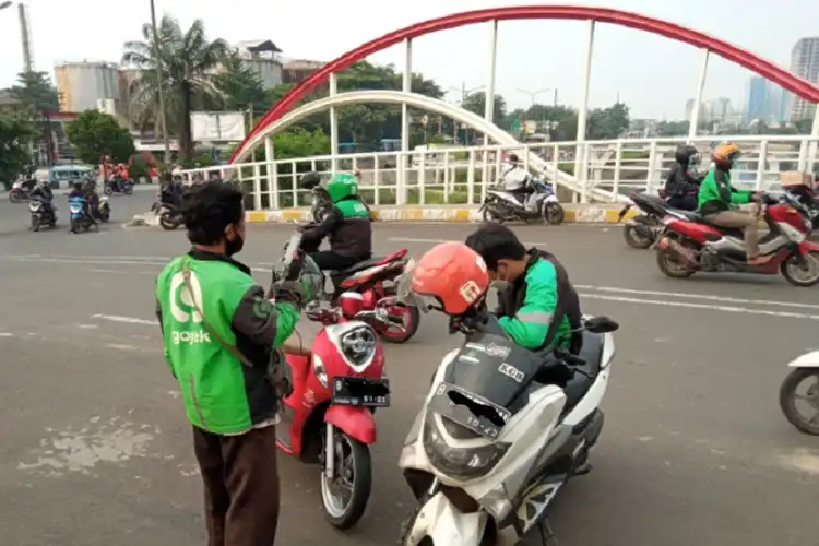 Serius Nih Tarif Ojek Online Naik Bisa Bikin Jalanan Makin Macet