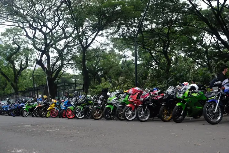 Heboh 2 Stroke Day di Otobursa Tumplek Blek 2022, Tembus 800 Peserta