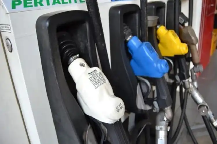 Ramai Harga Pertalite Naik Jadi Rp 10 Ribu Per Liter, Harga Motor Baru Naik Juga?