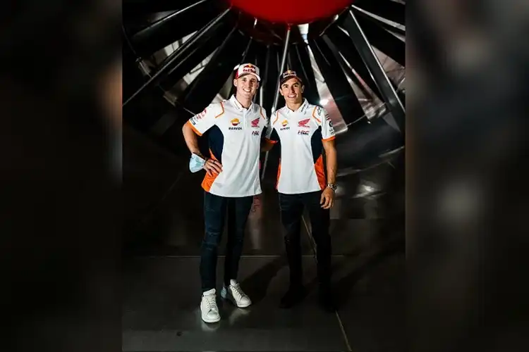 Marc Marquez Dan Pol Espargaro Foto Bareng Jelang MotoGP Jepang 2022, Netizen: Podium Incoming