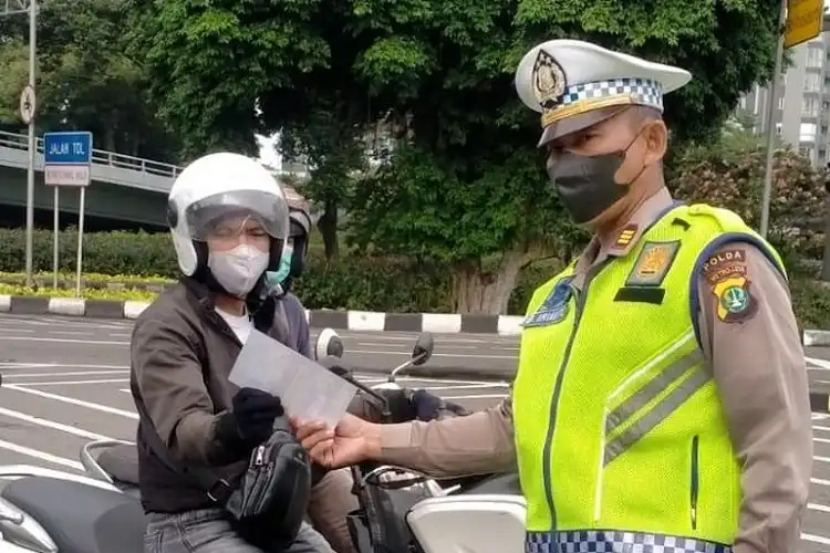 Pengendara Motor Melarikan Diri Saat Ditilang Operasi Zebra 2022, Ternyata Maling
