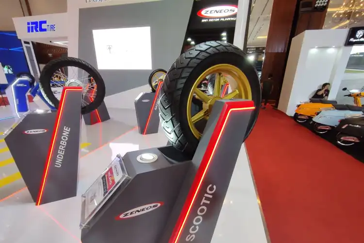 Zeneos Kasih Diskon Harga Ban Motor Yamaha NMAX di IMOS 2022, Berikut Ukurannya