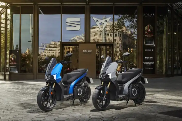 Honda ADV Versi Listrik Didukung Sokbreker Ohlins dan Top Speed Mampu 105 Km/Jam Menarik untuk Dibeli 