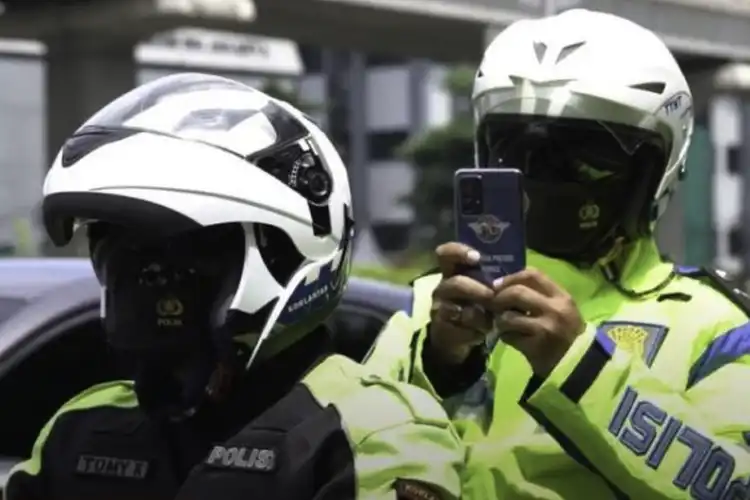 Pemotor di Bandung Catat, Polisi Bakal Terapkan Tilang Elektronik Mobile Minggu Depan