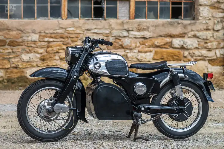Honda CA160 Jadi Motor Custom Bertenaga Listrik, Aura Klasik Dipertahankan