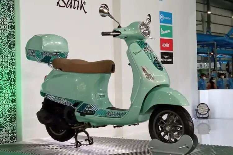 Harga Motor Vespa Batik Edition, Basis Vespa LX 125 Dibalut 7 Grafis Batik Indonesia