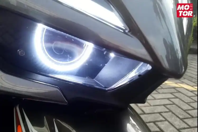 Wajib Tahu Begini Panduan Buat yang Mau Pasang Lampu Biled yang Lagi Ngetrend Buat Motor