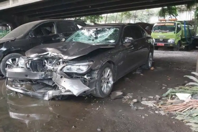 Update Kasus Sopir Mobil BMW Lawan Arus Tabrak Pemotor Sampai Tewas di Cilandak Kini Jadi Tersangka