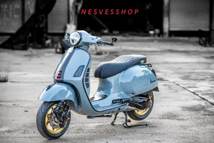 Ngeri Banget Modifikasi Motor Vespa GTS 300, Dijejali Spare Part Hedon