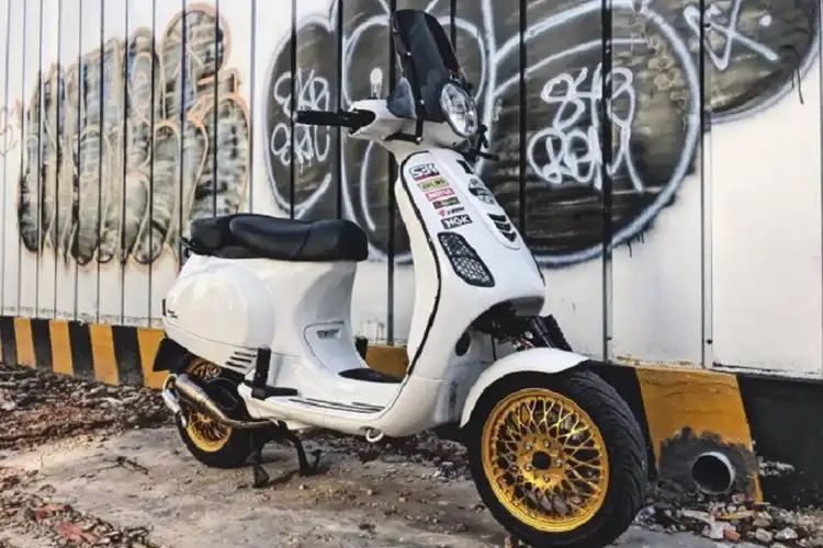 Modifikasi Motor Vespa LX, Tampil Manis dan Gahar Pakai Knalpot 2-Tak