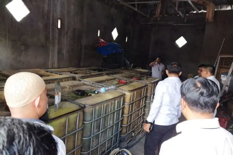 Geger, Oknum Polisi di Lampung Menimbun dan Mengoplos BBM Pertalite Selama 5 Tahun