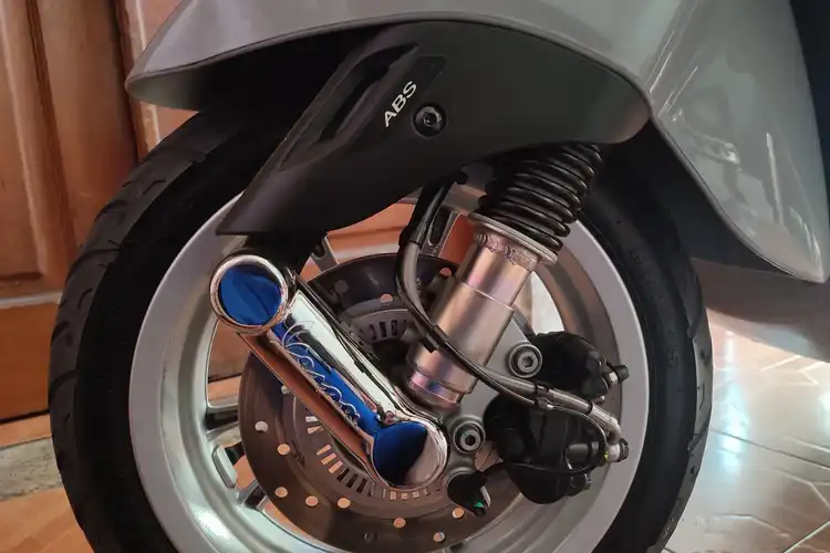 Tips Hemat Servis Vespa Matic Bulan Ramadhan 2023, Ganti Kampas Rem Depan Pakai Merek Ini