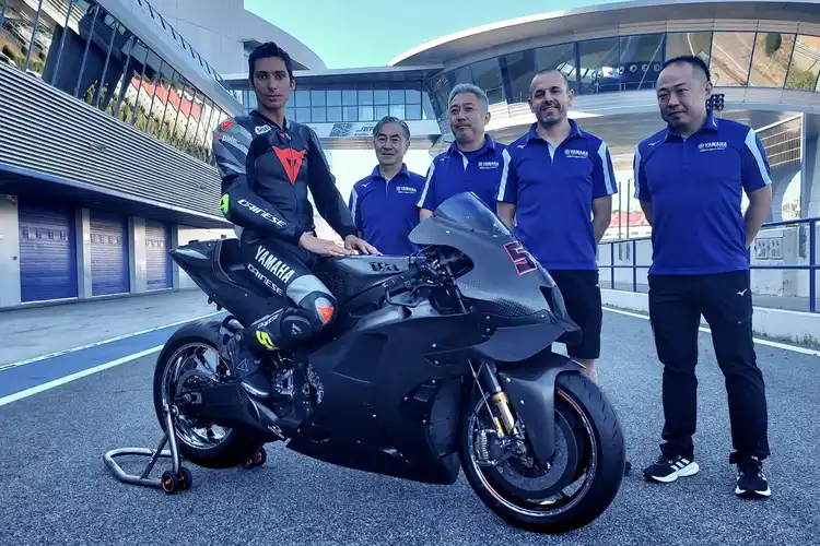 Beredar Isu Tim Valentino Rossi Rekrut Toprak Razgatlioglu Untuk Tim Satelit Yamaha