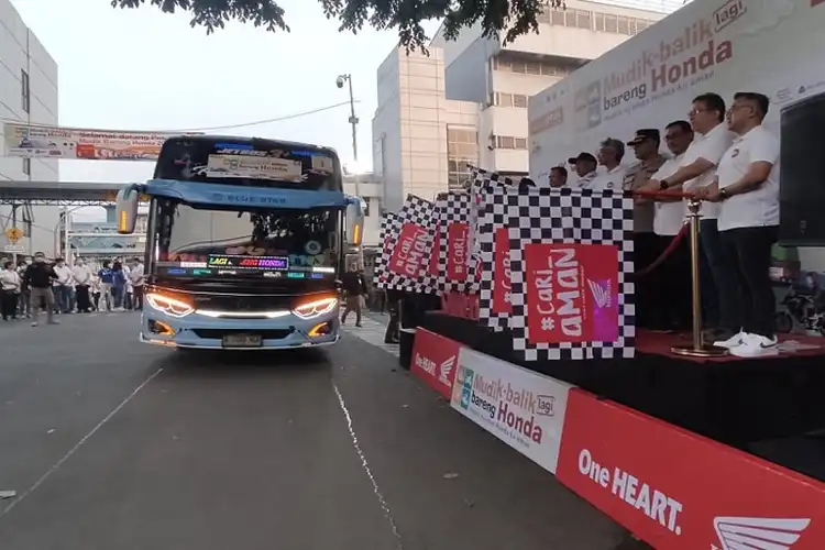 AHM Antarkan 2.009 Orang Ikuti Mudik Balik Bareng Honda 2023, Ada Undian Berhadiah Motor dan Lainnya